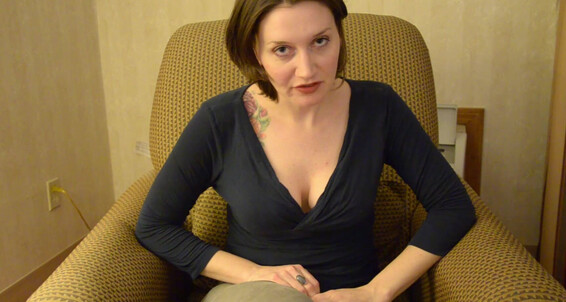 Bettie Bondage - Bondage Your Bettie Daydreaming Stepmom Of