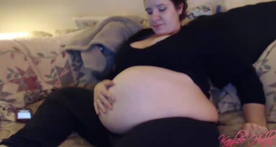 Pregnant And Kaylee Weeks Immobile Holly