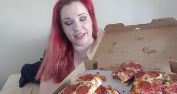 My Piggy Kaylee Holly Pizza For