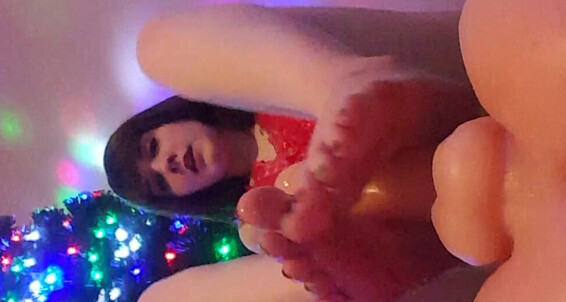 Frostyprincess Christmas Footjob