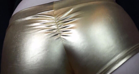 Shiny Luna Gold Smelling Sapphire Ass Worship