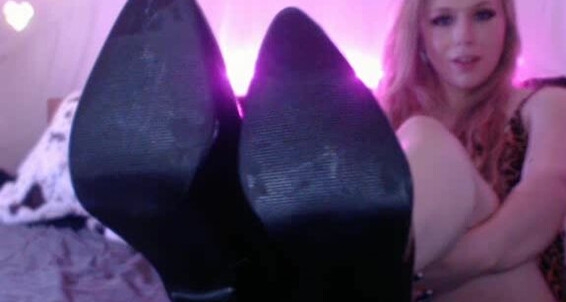 Michellemoist And Foot Shoe Worship