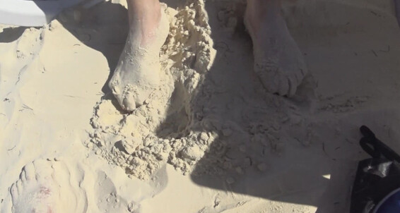 Sand Naughty The In Toe Wiggling Christine