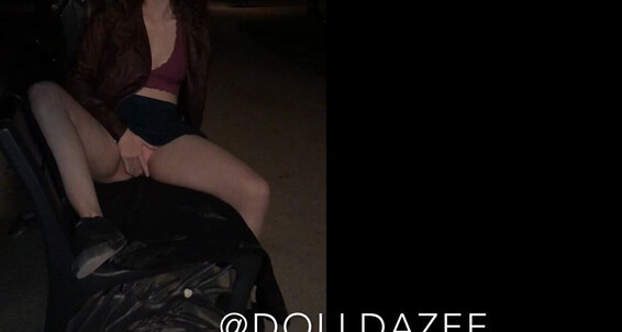 Dolldazee - Caught Almost Public Fuck Amp Hd Flash