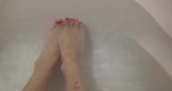 Goddess Joi Underwater Foot Vanessa