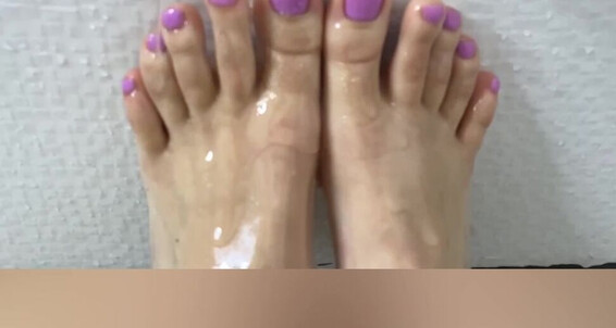 Breelouisexoxo - On My Oil Rubbing Feet