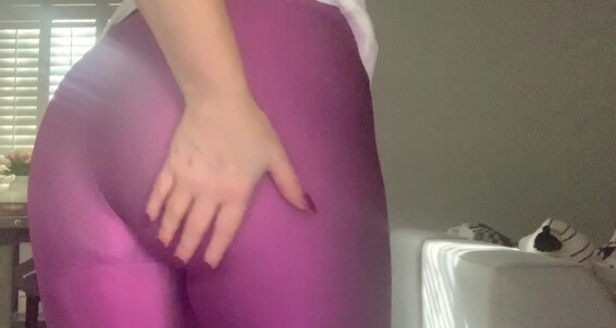Missroxanarae - A Want And Sniff Ass Panties To Take Sweaty
