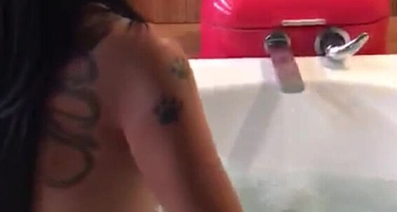 Sanzeth Alizeesanzeth Jacuzzy Alizee