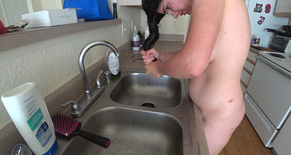 Kitchen Along Sulu With The Sink Ann