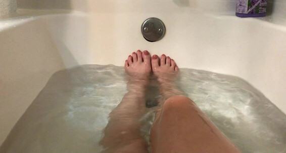 Ripoff Grey Bathtub In Catherine Feet