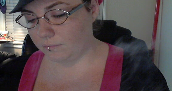 Camgirlkitten - A Smoking Chillum Inside Blunt