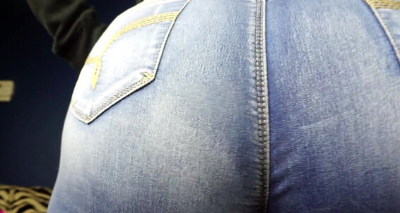 Clubdinasky, Video: Boy Mommys Farts Sniff Good