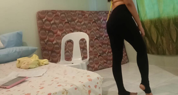 Teasing Masturbating And My Leggings In Cummybaby