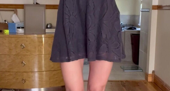 U171484815 - On A U Trying Few Dresses