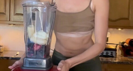 U Back A Sexy Smoothie Boob Up Is Side With Served Naked Bartender Todays The Drink Of