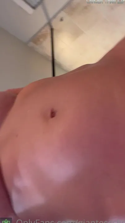 Giantessclips Giantess Cums For Son S Shrunk Friend Starring Sweet Vickie Sweetvickie For More Vicki
