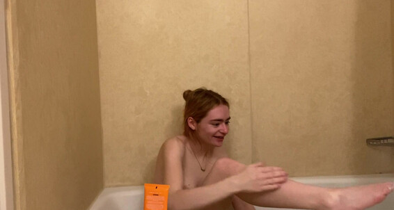 Reeseinpieces - Legs Vlog My Shaving Bathtub In The