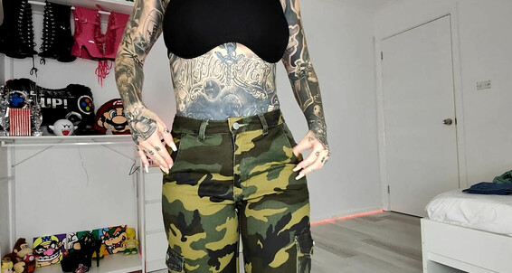 Melodyradford, Video: My Outfits New On Trying