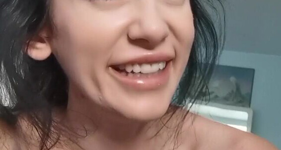 Melodyradford, Video: Watch Everyone Update Video Please Custom