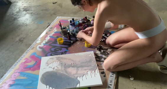 Pour Charlottemae Paint First Manyvids Creating