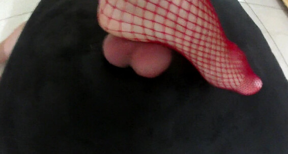 Nails Red Trampling Balls Sylvanafeet