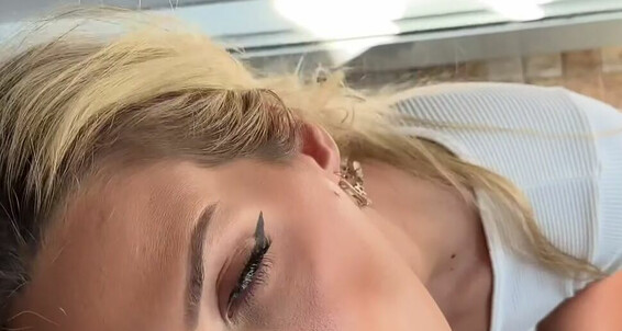 Savvysuxx, Video: Person Are You A Of Handjob Or Blowjob More