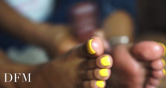 Dallasfootmodelsent - Yellow Fj K Toes