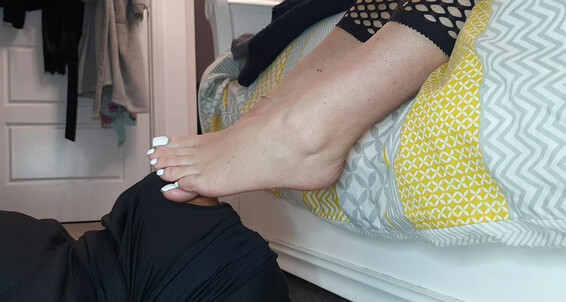 Sole Intense Louinheels And This Foot Sucking By Angle Another Soles Swallower Of