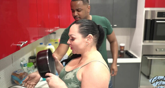 Girlsgonewireless - Ggw Kitchen Clean At Us And Over To Really How The Bettybangxxx Boobyuniversity Show