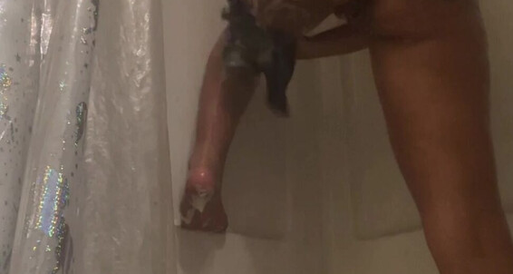 Unicornriah - Shower Time