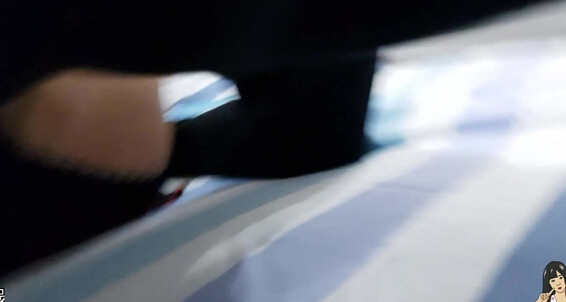 Juneliu, Video: 水印 Pornhub 刘玥-中国人被爸爸的保镖弄黑了
