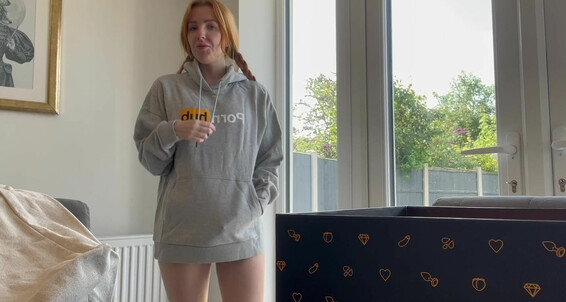 Scarlettjonesuk Pornhub Unboxing Enjoy Video