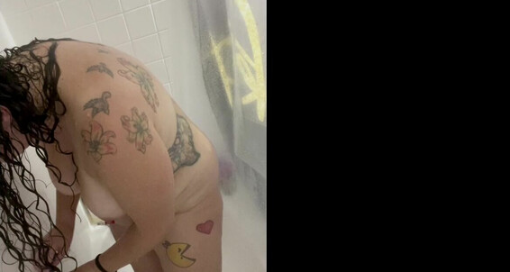 Buttplugbettty - Want If You Party To Shower In The