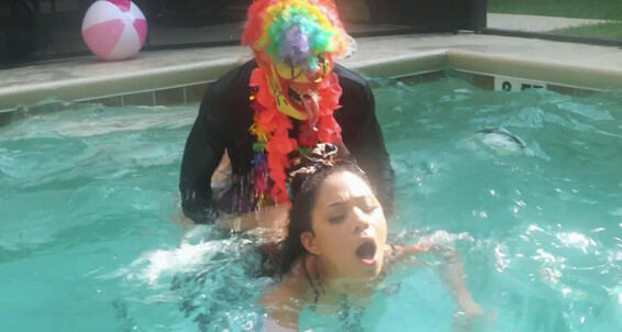 Luna Gibby Cock Pussy Splashes Gibbytheclown Wet In