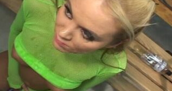 Bianca + 40 Man, Video: Siterip One Bukkake Blonde 100 Vs.