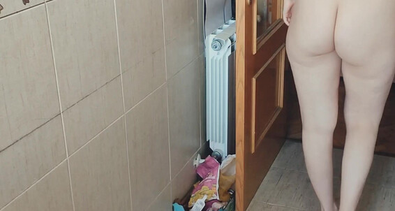 Shanaxnow, Video: House Naked Visit My Tour Parade
