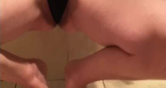 Amateur, Video: Slapping_Kinkyeve Smoking Pornhubpremium Slapped.Pee Feet Panty