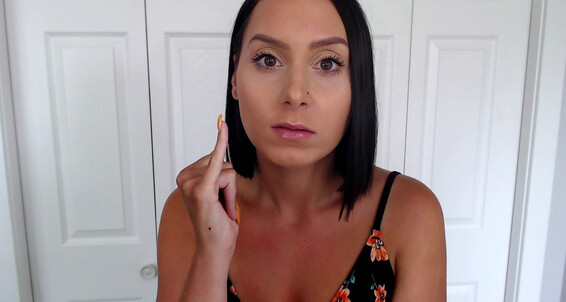 Goddess Arielle, Video: Faking She'S Manyvids Goddess Arielle It