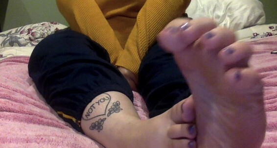 Soft Ballbustingbitch And Soles Perfect Toes