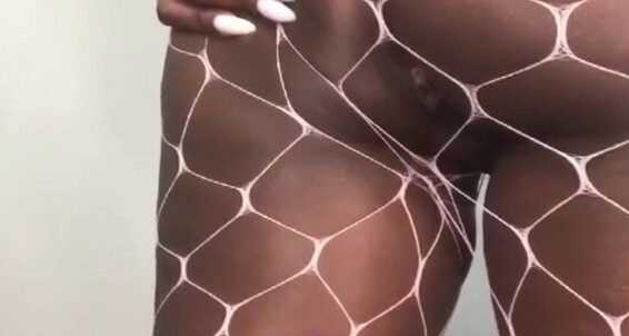 Amateur, Video: Pornhub Farting Fishnets_Glamourpussyy In