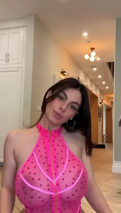 alexapearl 13 03 2023 2803403032 happy monday hope you have an amazing week and enjoy the strip tease Onlyfans