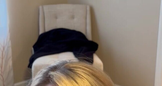 Erikaswingz, Video: My Sprayed On Face Cum