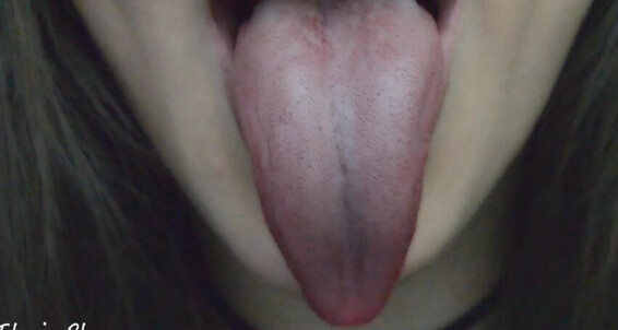 Elouise Fetish And Tongue Please Long Lip Manyvids Spit