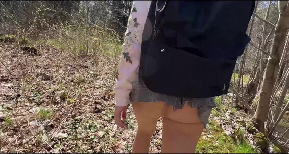 Peequeen - Outdoor Teen Pee Naked