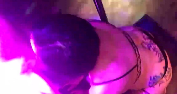 A Sucking Show During Cock Missillusions Live