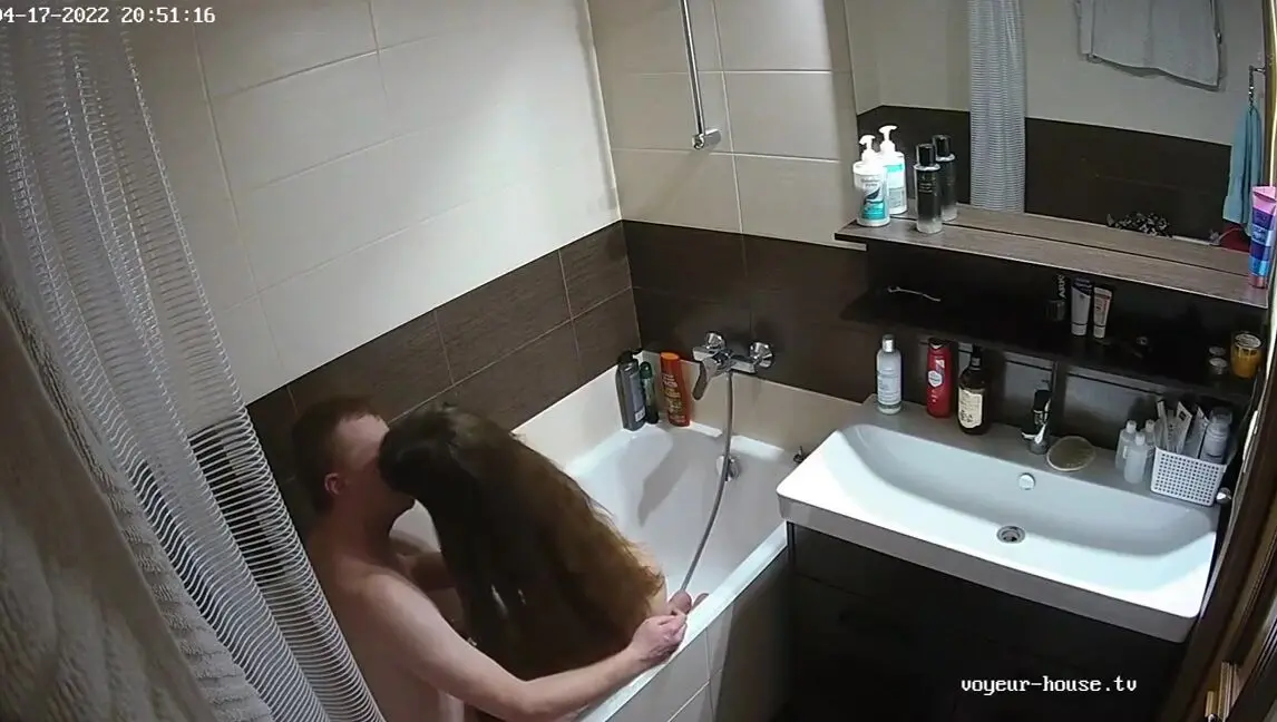 Ariela Aka Flamy Nika Ariela Sucking Justin In Tub P