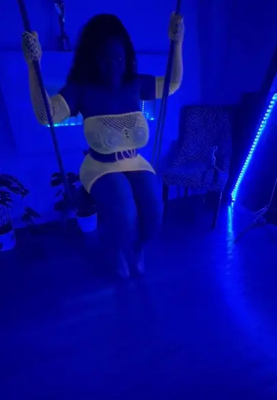 Tyronelovepov Ebony Milf Playing On A Swing