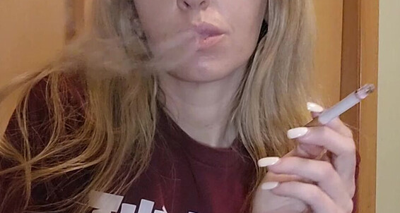  19 Late Casual Night Marilynroe23 2023 Onlyfans 3020549649 Smoke 09