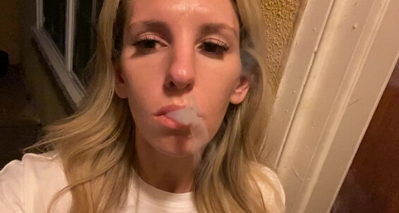  To Pictures Enjoying 2022 While My Onlyfans Smoke 2722322049 21 Watching I 12 Marilynroe23 Me You Goon All