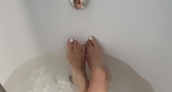 04 2020 Nextdoornurs3 My 16 White Toenails Onlyfans 238576879